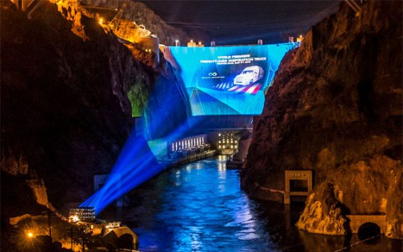 Freightliner Hoover Dam